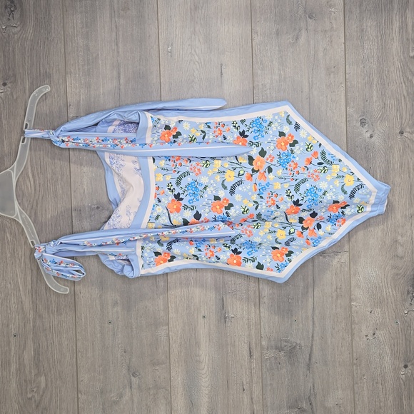 Women's Boho Floral Print Reversible One-Piece Swim Suit size Large NWOT - Picture 2 of 4